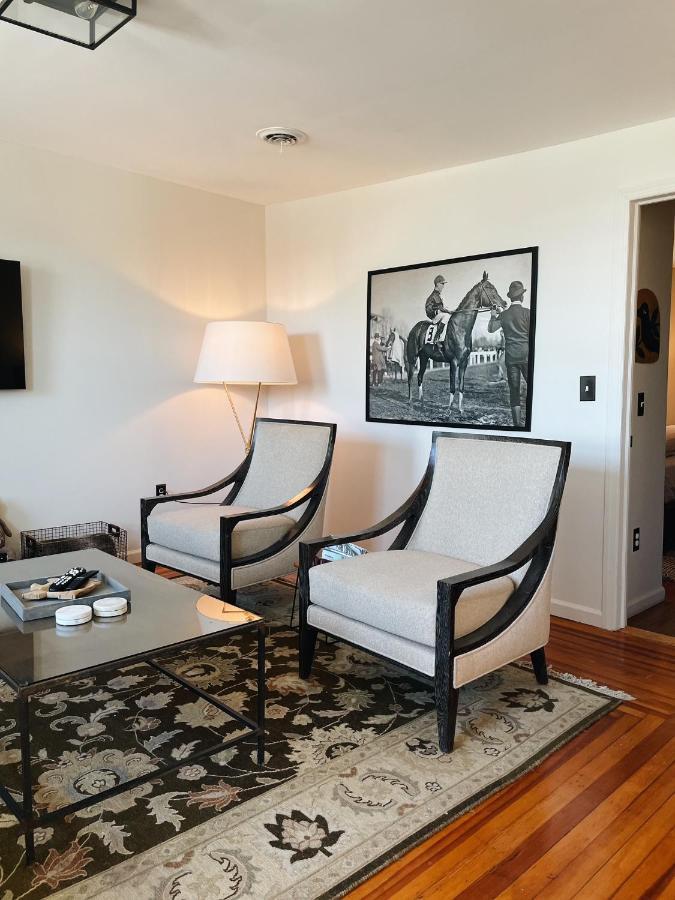 Wm. Farmer And Sons 3* Hudson